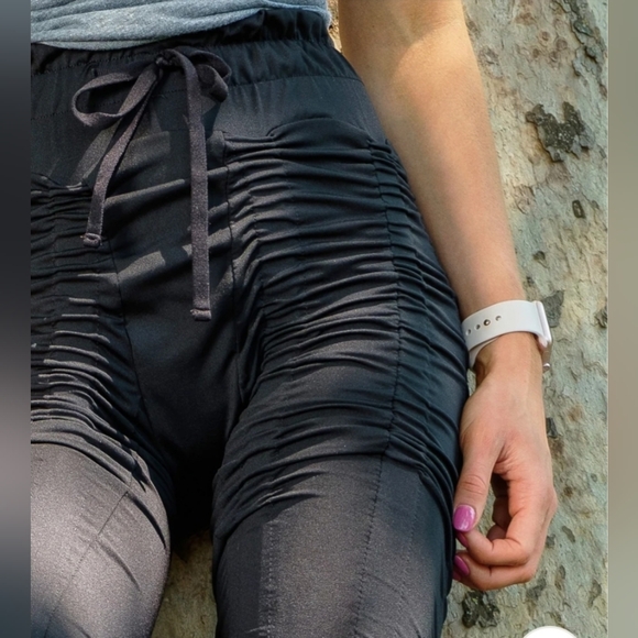 Agogie +20 Wearable Resistance Leggings, Black, L - Picture 11 of 12